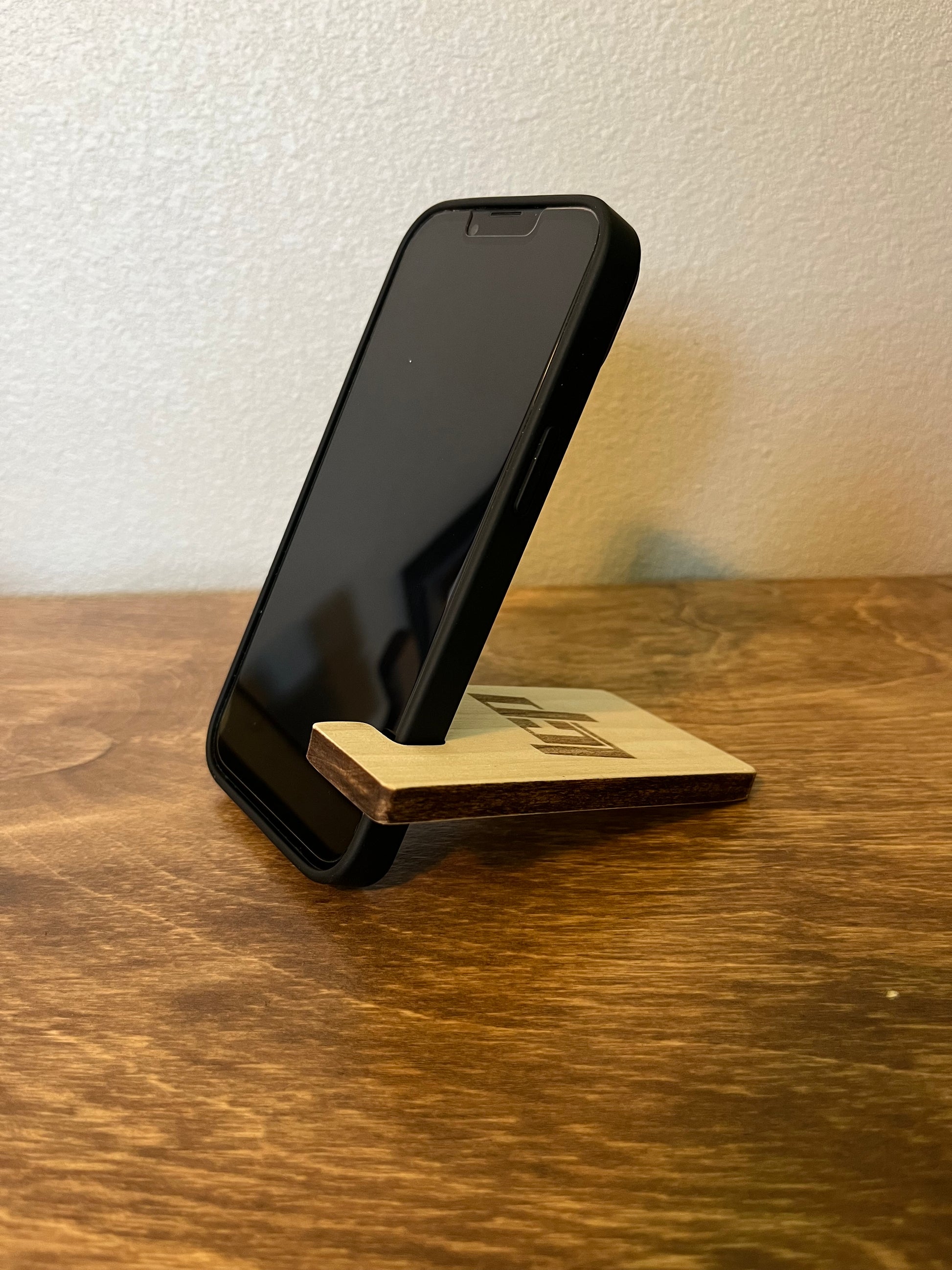 The Unsung Heroes of Technology: Phone Holders That Do It All